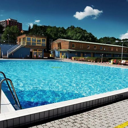 Aqua Hotel Дечин Экстерьер фото